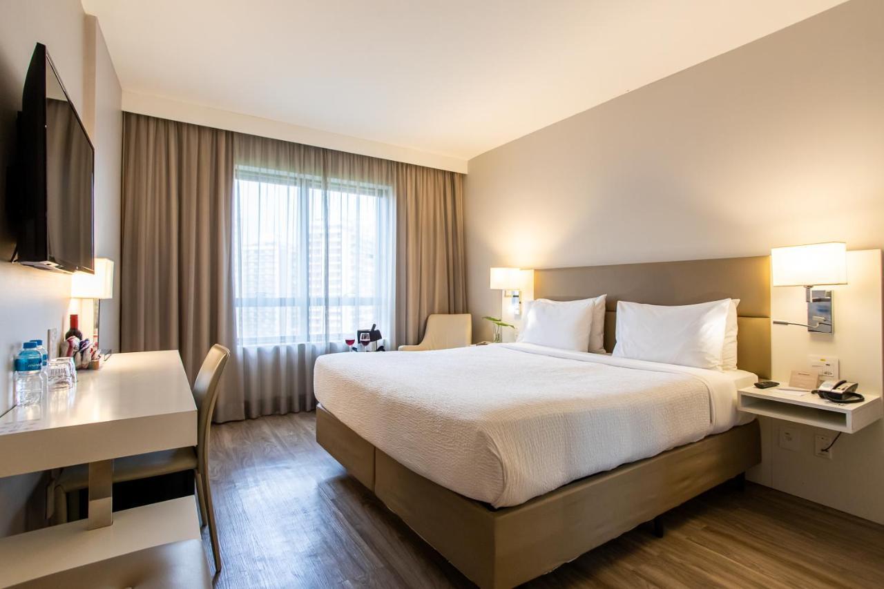 Superior King Room,842336798:JPEG